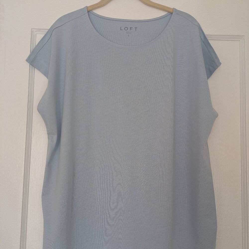 Ann Taylor Loft Modern Wedge Tee Peace Blue/Light Blue Women's Large